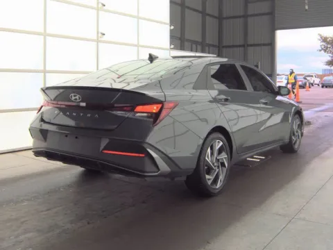 More photos of 2025 Hyundai Elantra SEL Sport at Clement Supercenter, MO