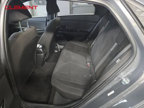More photos of 2025 Hyundai Elantra SEL Sport at Clement Supercenter, MO
