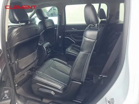 More photos of 2021 Jeep Grand Cherokee L Limited at Clement Supercenter, MO