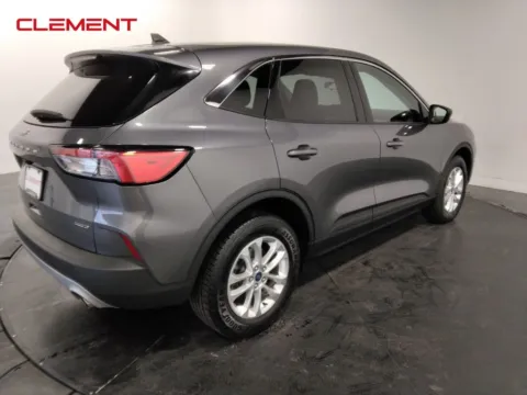 More photos of 2022 Ford Escape Hybrid SE at Clement Supercenter, MO