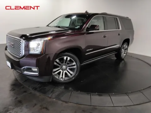 Black 2017 GMC Yukon XL Denali for sale in St. Charles, MO