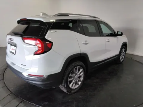 More photos of 2023 GMC Terrain SLT at Clement Supercenter, MO