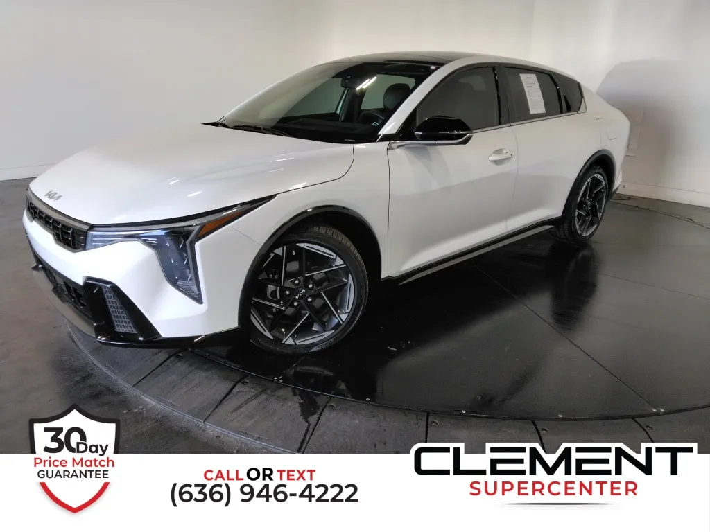 2025 Kia K4 GT-Line's photo