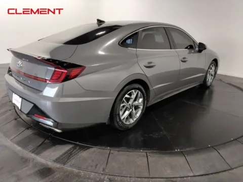 More photos of 2023 Hyundai Sonata SEL at Clement Supercenter, MO