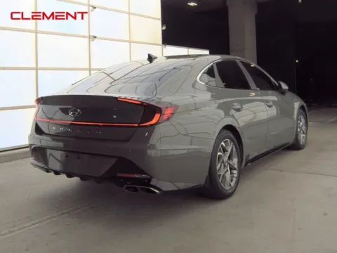 More photos of 2023 Hyundai Sonata SEL at Clement Supercenter, MO