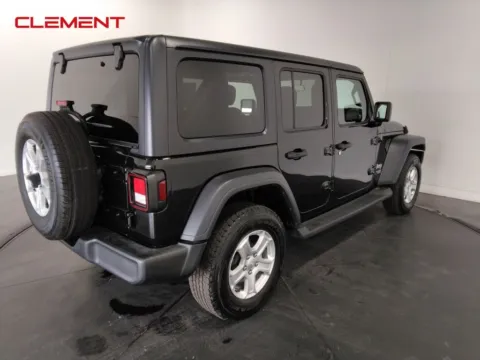 More photos of 2019 Jeep Wrangler Unlimited Sport at Clement Supercenter, MO