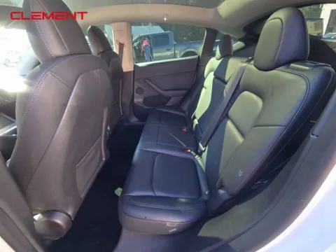 More photos of 2022 Tesla Model Y Performance at Clement Supercenter, MO