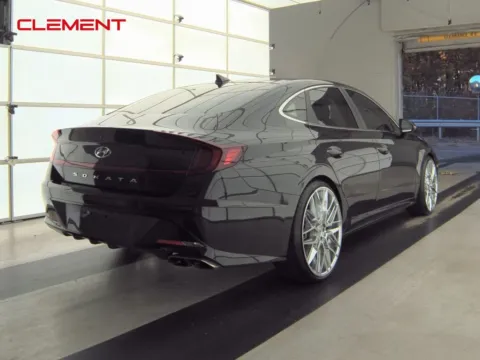 More photos of 2023 Hyundai Sonata SEL at Clement Supercenter, MO