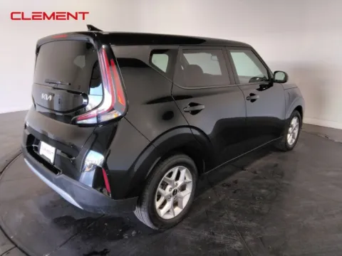 More photos of 2023 Kia Soul LX at Clement Supercenter, MO