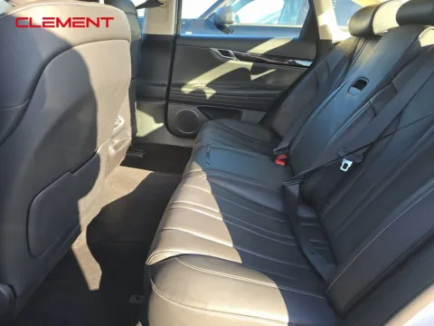 More photos of 2023 Genesis G80 2.5T at Clement Supercenter, MO