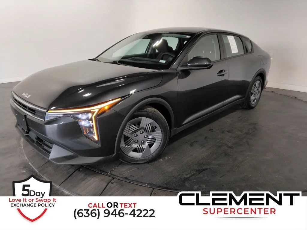 2025 Kia K4 LX's photo
