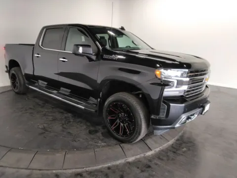 More photos of 2019 Chevrolet Silverado 1500 High Country at Clement Supercenter, MO