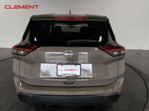 More photos of 2024 Nissan Rogue SV at Clement Supercenter, MO