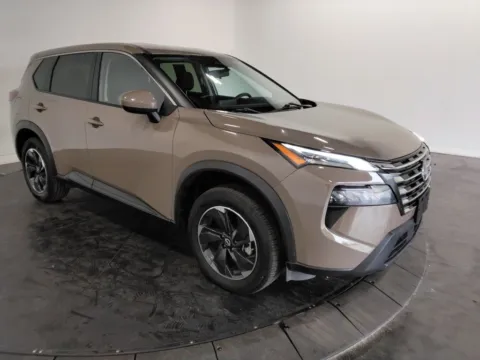 More photos of 2024 Nissan Rogue SV at Clement Supercenter, MO