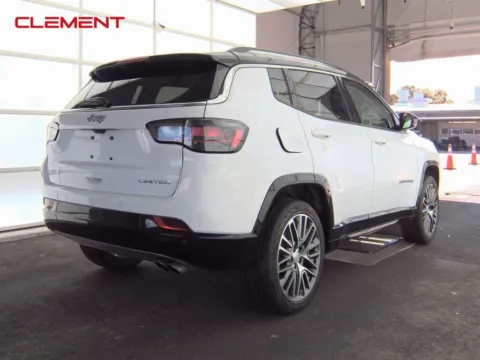 More photos of 2022 Jeep Compass Limited at Clement Supercenter, MO