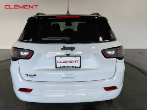 More photos of 2022 Jeep Compass High Altitude at Clement Supercenter, MO