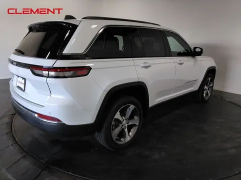 More photos of 2023 Jeep Grand Cherokee 4xe at Clement Supercenter, MO
