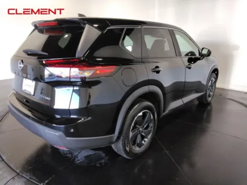 More photos of 2024 Nissan Rogue SV at Clement Supercenter, MO