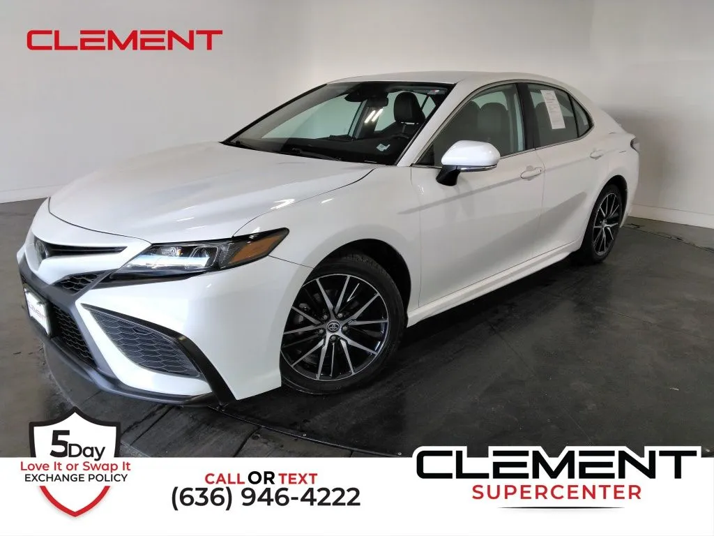 White 2024 Toyota Camry SE for sale in St. Charles, MO