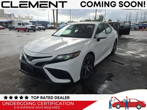 White 2024 Toyota Camry SE for sale in St. Charles, MO
