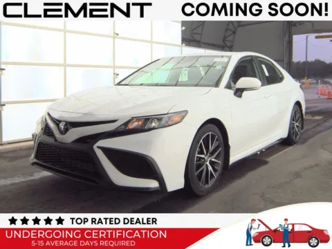 White 2024 Toyota Camry SE for sale in St. Charles, MO