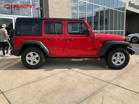More photos of 2019 Jeep Wrangler Unlimited Sport S at Clement Supercenter, MO