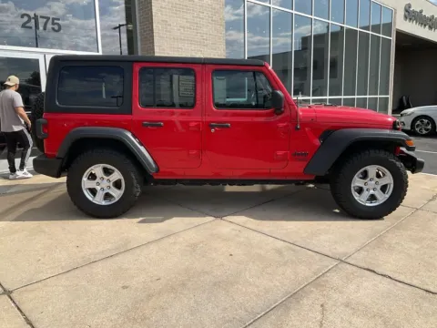 More photos of 2019 Jeep Wrangler Unlimited Sport S at Clement Supercenter, MO