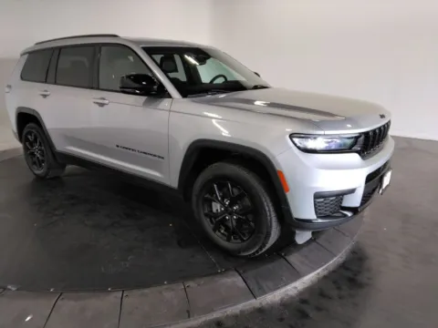 Another view of 2024 Jeep Grand Cherokee L Altitude for sale in St. Charles, MO at Clement Supercenter