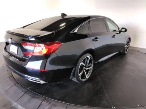 More photos of 2022 Honda Accord Sport at Clement Supercenter, MO