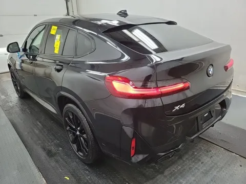 More photos of 2022 BMW X4 xDrive30i at Clement Supercenter, MO