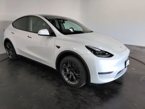 Another view of 2024 Tesla Model Y Long Range for sale in St. Charles, MO at Clement Supercenter