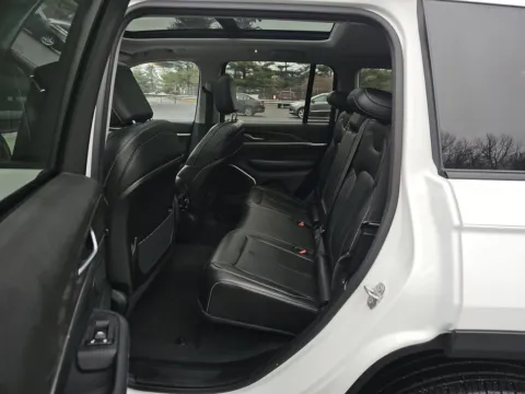 Photos of 2022 Jeep Grand Cherokee 4xe for sale in St. Charles, MO at Clement Supercenter