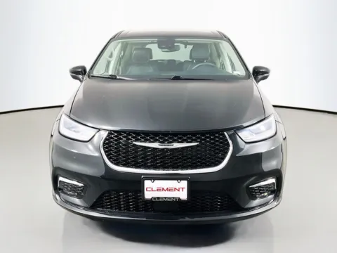 Another view of 2023 Chrysler Pacifica Touring L for sale in St. Charles, MO at Clement Supercenter