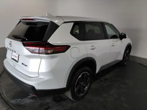 More photos of 2024 Nissan Rogue SV at Clement Supercenter, MO