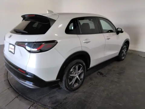 More photos of 2023 Honda HR-V EX-L at Clement Supercenter, MO