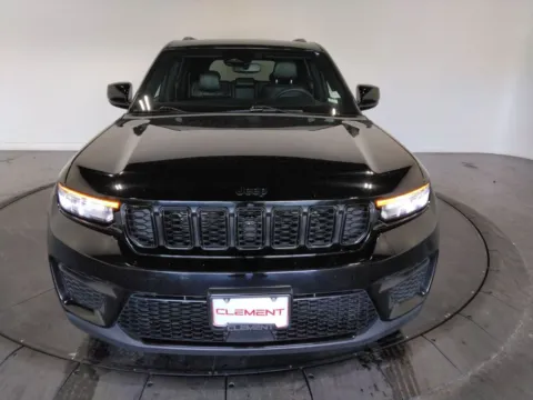Another view of 2023 Jeep Grand Cherokee Altitude X for sale in St. Charles, MO at Clement Supercenter