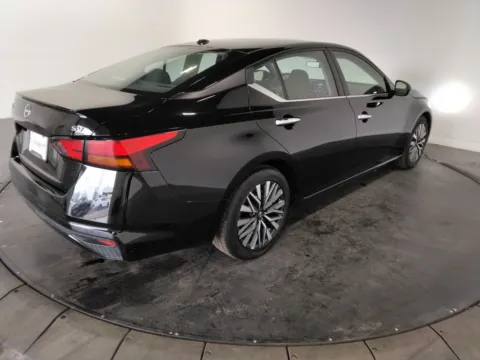More photos of 2024 Nissan Altima 2.5 SV at Clement Supercenter, MO