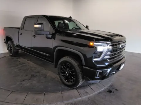 More photos of 2024 Chevrolet Silverado 2500HD High Country at Clement Supercenter, MO