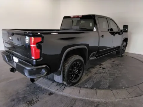 More photos of 2024 Chevrolet Silverado 2500HD High Country at Clement Supercenter, MO