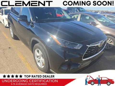 Black 2024 Toyota Highlander LE for sale in St. Charles, MO
