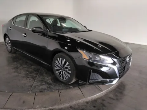 Another view of 2025 Nissan Altima 2.5 SV for sale in St. Charles, MO at Clement Supercenter