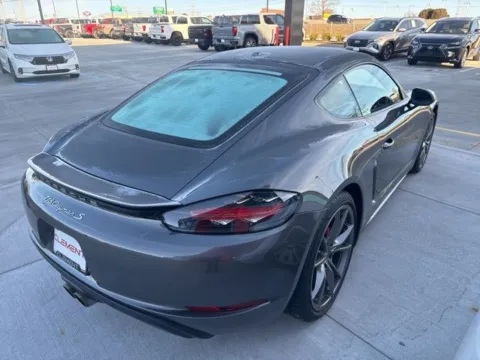 More photos of 2022 Porsche 718 Cayman S at Clement Supercenter, MO