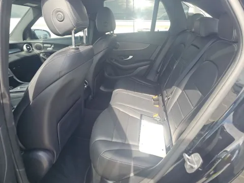 More photos of 2021 Mercedes-Benz GLC 300 at Clement Supercenter, MO