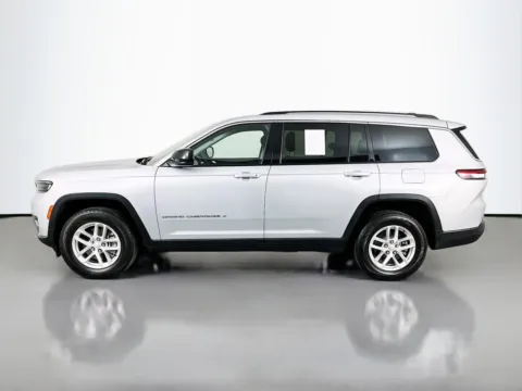 More photos of 2023 Jeep Grand Cherokee L Laredo at Clement Supercenter, MO