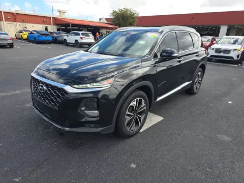 Black 2020 Hyundai Santa Fe SEL for sale in St. Charles, MO