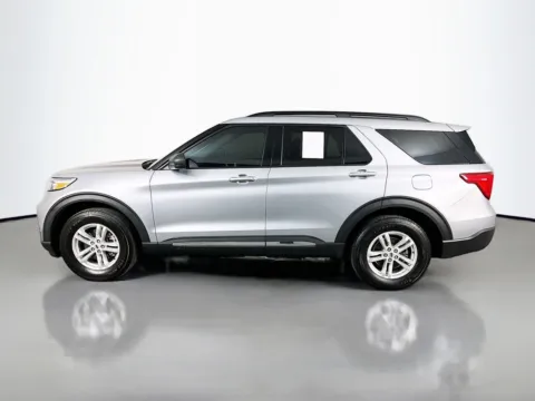 More photos of 2022 Ford Explorer XLT at Clement Supercenter, MO