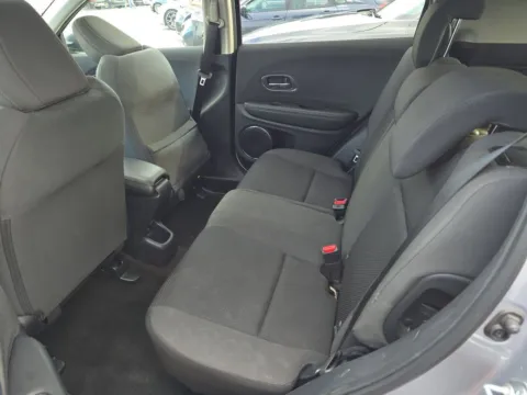 More photos of 2022 Honda HR-V EX at Clement Supercenter, MO