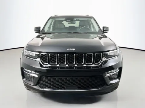 Another view of 2023 Jeep Grand Cherokee Limited for sale in St. Charles, MO at Clement Supercenter