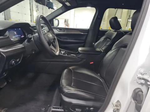 Another view of 2024 Jeep Grand Cherokee L Limited for sale in St. Charles, MO at Clement Supercenter