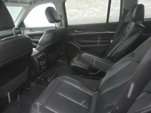 More photos of 2021 Jeep Grand Cherokee L Limited at Clement Supercenter, MO